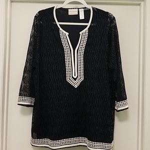 EUC Navy and white crocheted tunic